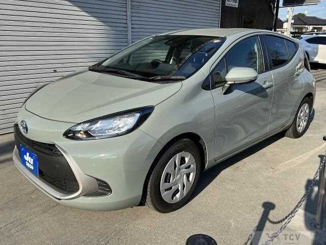 Открыть фотографии: Toyota Aqua II