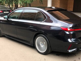2023 BMW 7 серии 740d xDrive VII (G70), синий, 12000000 рублей, вид 3
