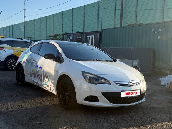 2012 Opel Astra GTC J Рестайлинг, белый, 1200000 рублей