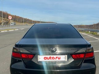 2015 Toyota Camry VII (XV50) Рестайлинг, чёрный, 1730000 рублей, вид 3