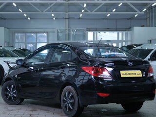 2013 Hyundai Solaris I, чёрный, 849000 рублей, вид 4