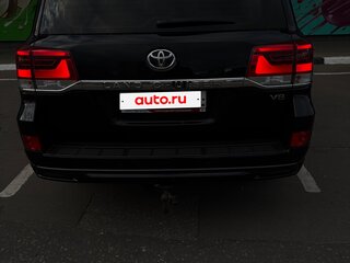2017 Toyota Land Cruiser 200 Series Рестайлинг 2, чёрный, 4790000 рублей, вид 4