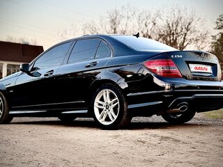 2011 Mercedes-Benz C-Класс 250 III (W204) Рестайлинг, чёрный, 1200000 рублей, вид 2
