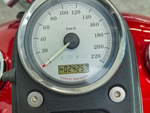 2010 Harley-Davidson Street Bob, красный, 749000 рублей - вид 6