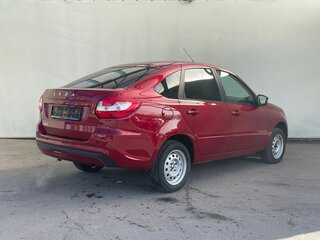 2026 Lada (ВАЗ) Granta I Рестайлинг, красный, 1113000 рублей, вид 4