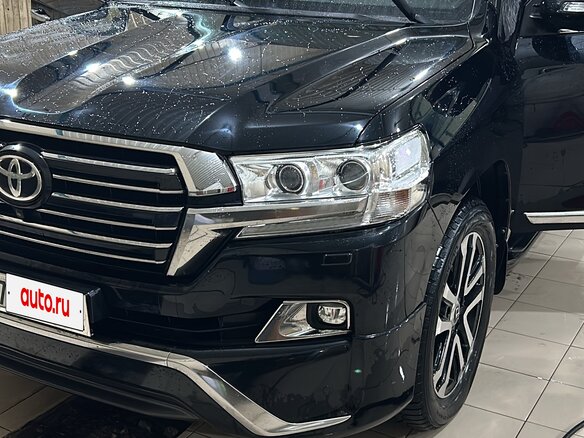2015 Toyota Land Cruiser 200 Series Рестайлинг 2, чёрный - вид 2