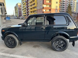 2023 Lada (ВАЗ) Niva Legend I, зелёный, 900000 рублей, вид 2
