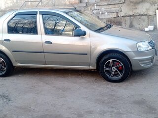 2011 Renault Logan I Рестайлинг, бежевый, 300000 рублей, вид 3