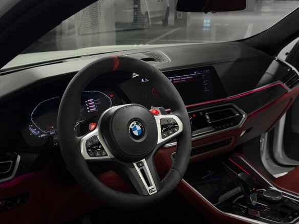 2020 BMW X6 M Competition III (F96), белый, 9700000 рублей - вид 6