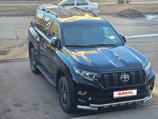 2018 Toyota Land Cruiser Prado 150 Series Рестайлинг 2, чёрный, 4950000 рублей, вид 3