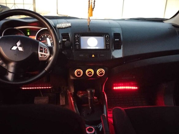 2007 Mitsubishi Outlander II, чёрный, 840000 рублей - вид 8