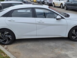 2023 Hyundai Elantra VII (CN7), белый, 2500000 рублей, вид 2