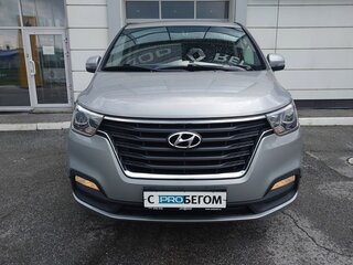 2020 Hyundai H-1 II Рестайлинг 2, серый, 2400000 рублей, вид 3