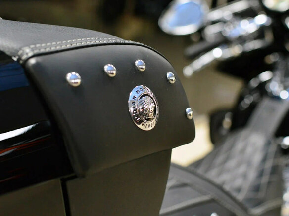2021 Indian Roadmaster, чёрный - вид 12