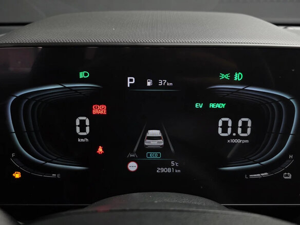 2022 Kia Niro II, чёрный, 2150000 рублей - вид 15