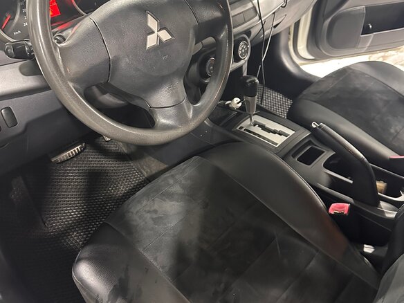 2010 Mitsubishi Lancer X, белый, 930000 рублей - вид 6