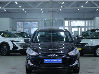 2013 Hyundai Solaris I, чёрный, 849000 рублей, вид 2