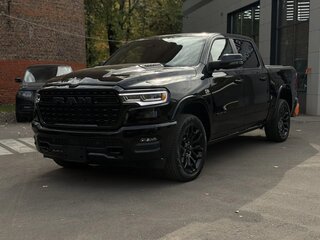 2026 Ram 1500 Crew Cab eTorque V Рестайлинг, чёрный, 11300000 рублей, вид 3