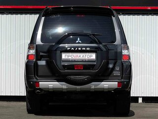 2017 Mitsubishi Pajero IV Рестайлинг 2, серый, 2977000 рублей, вид 5