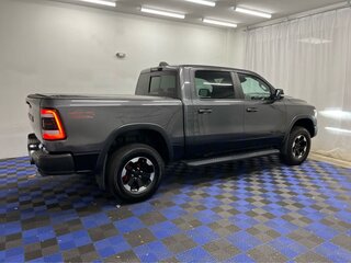 2022 Ram 1500 Crew Cab V, чёрный, 8020689 рублей, вид 5