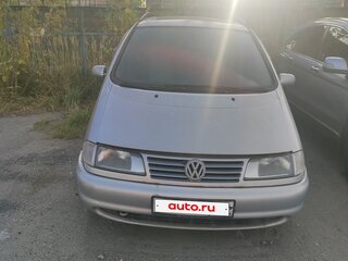 1999 Volkswagen Sharan I, серебристый, 150000 рублей, вид 1