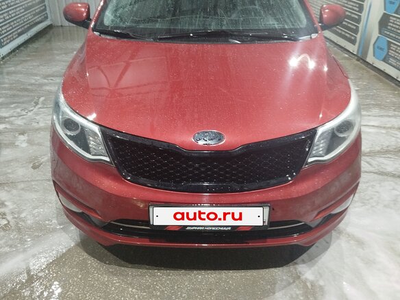 2015 Kia Rio III Рестайлинг, красный, 1050000 рублей - вид 2