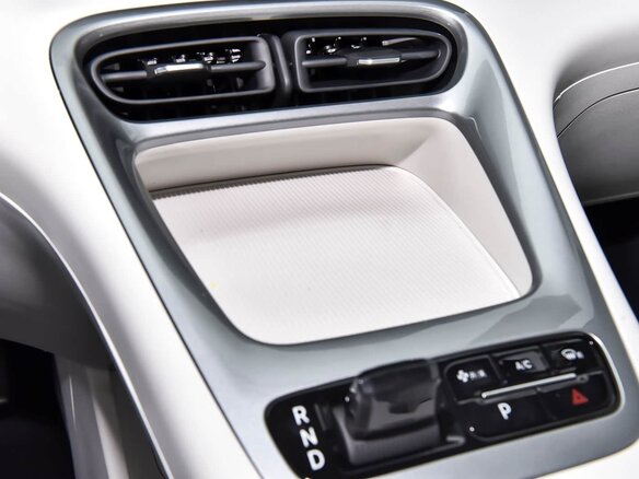 2026 Geely EX2, бежевый, 1700226 рублей - вид 15