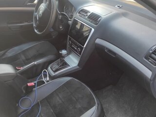 2013 Skoda Octavia II (A5) Рестайлинг, белый, 900000 рублей, вид 3