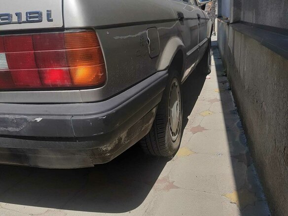 1988 BMW 3 серии 318i II (E30), серебристый, 400000 рублей - вид 8