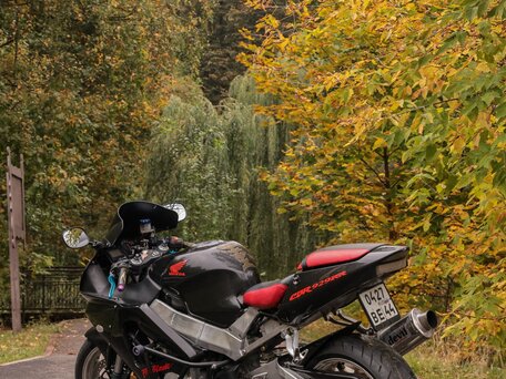 2001 Honda CBR 929RR Fireblade, чёрный, 350000 рублей, вид 3