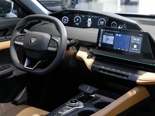2024 Changan UNI-V I, красный, 3564330 рублей, вид 4