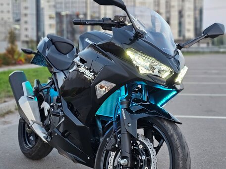2021 Kawasaki Ninja 400, чёрный, 720000 рублей, вид 5
