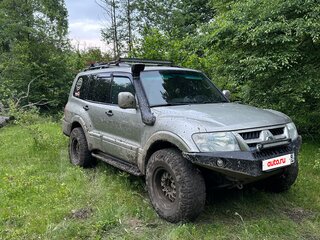2002 Mitsubishi Montero III, бежевый, 1999999 рублей, вид 2