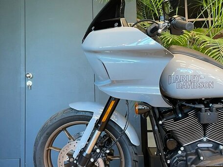 2024 Harley-Davidson Low Rider ST, серый, 2790000 рублей, вид 4