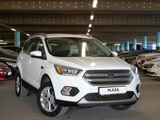 2017 Ford Kuga II Рестайлинг, белый, 1419000 рублей, вид 2