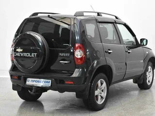 2018 Chevrolet Niva I Рестайлинг, чёрный, 605000 рублей, вид 4