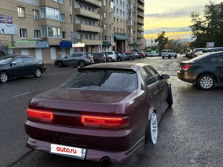 1989 Toyota Cresta III (X80), красный, 1090000 рублей, вид 5