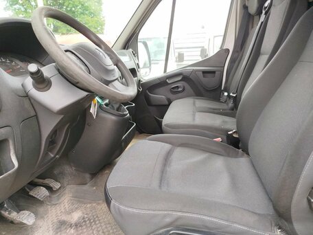 2019 Renault Master, серебристый, 2452500 рублей, вид 5