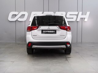 2018 Mitsubishi Outlander III Рестайлинг 2, белый, 2703000 рублей, вид 4