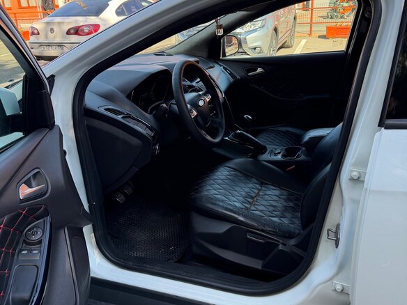 2013 Ford Focus III, белый, 455000 рублей - вид 10
