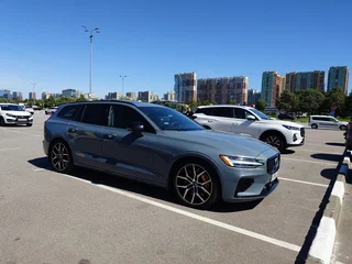 2021 Volvo V60 II, серый, 4800000 рублей, вид 2