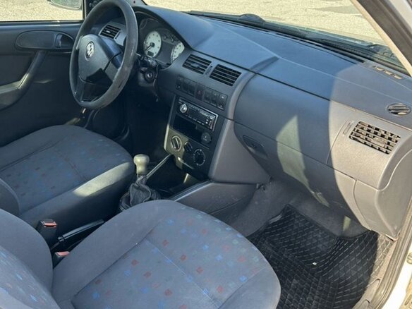 2005 Volkswagen Pointer, серебристый, 300000 рублей - вид 8