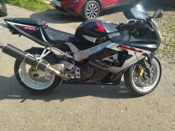 2000 Honda CBR 929RR Fireblade, чёрный, 400000 рублей - вид 1