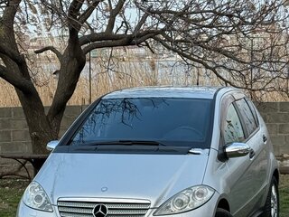 2006 Mercedes-Benz A-Класс 170 II (W169), серебристый, 440000 рублей, вид 3