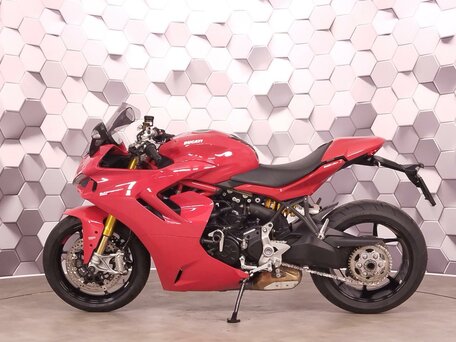 2021 Ducati Supersport, красный, 1199000 рублей, вид 4