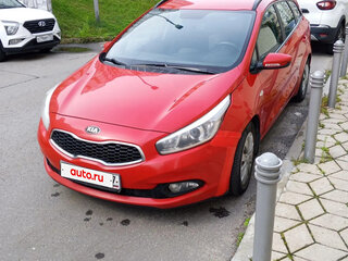 2014 Kia Ceed II, красный, 900000 рублей, вид 2