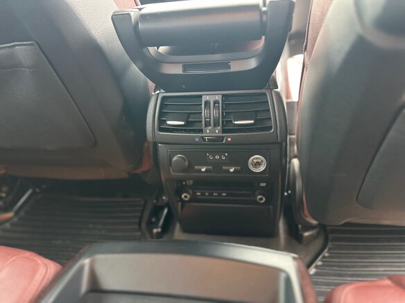 2008 BMW X6 50i 6-speed I (E71), красный, 1355000 рублей - вид 24