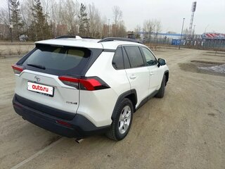 2020 Toyota RAV4 V (XA50), белый, 2800000 рублей, вид 4