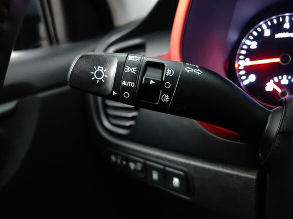 2021 Kia Rio X IV Рестайлинг, серый, 1449000 рублей - вид 19