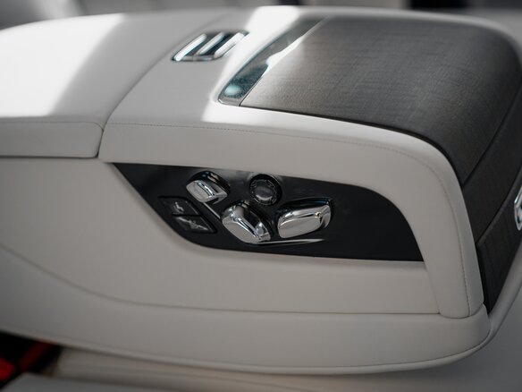 2026 Rolls-Royce Ghost II Рестайлинг (Series II), синий - вид 17